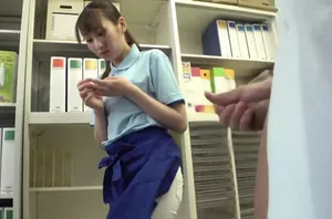 Cô bạn thân muốn sex ko che, xuất tinh vào lồn để mang thai